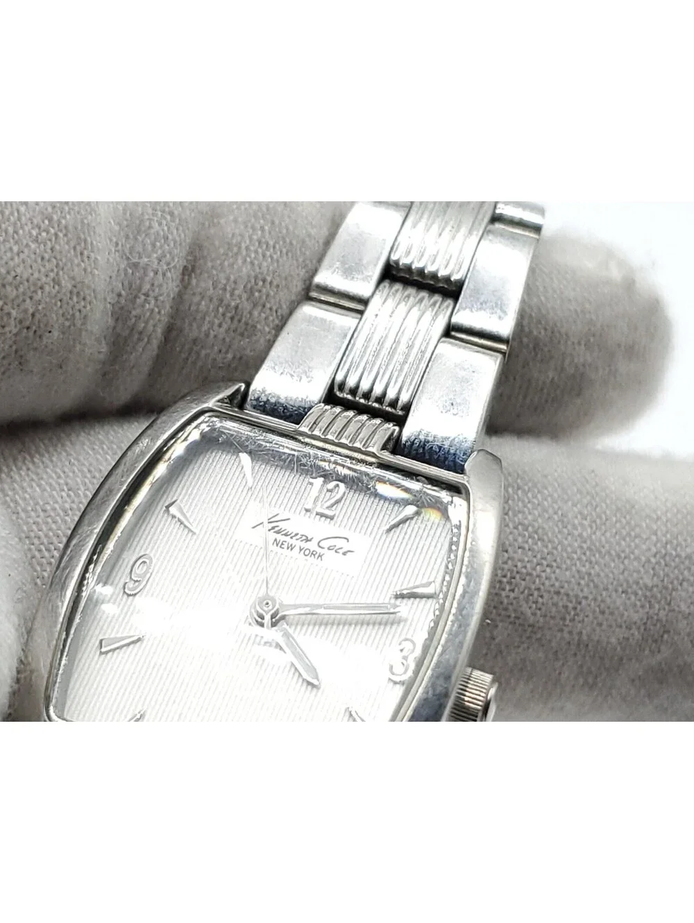 Kenneth Cole Quartz Womens Watch New Battery Silver Tone 22mm